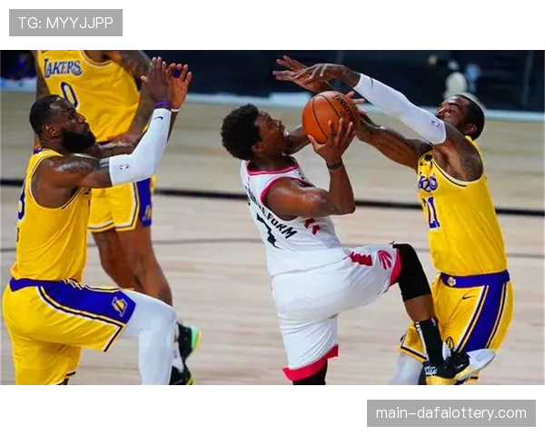 传控体系与二次进攻效率 现代篮球对团队配合精度要求持续提升